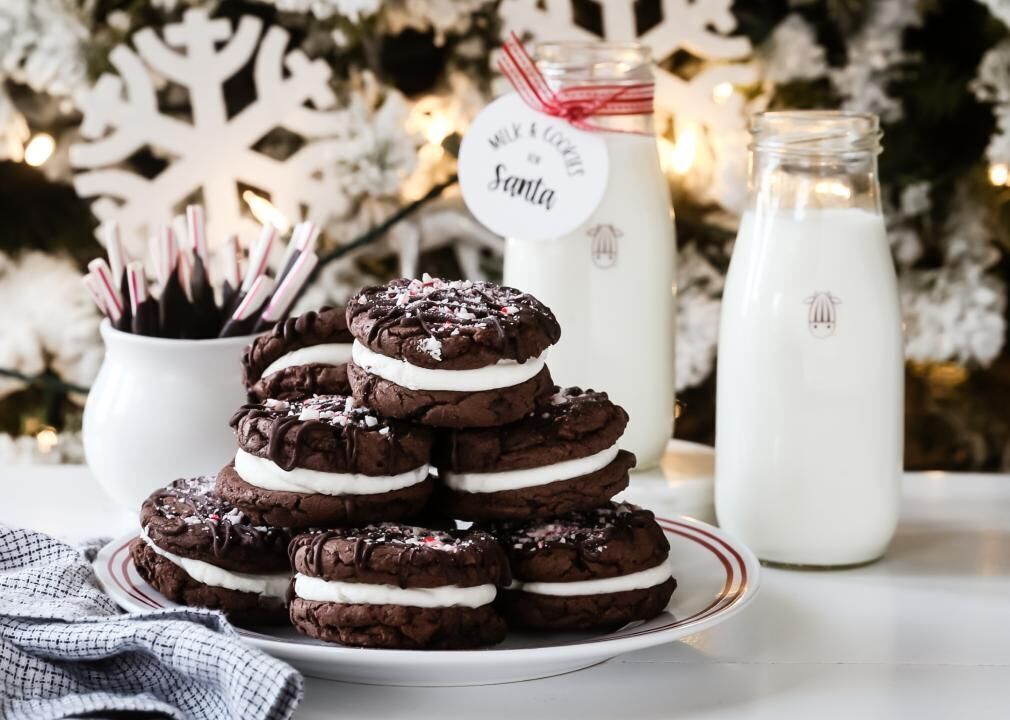 Chocolate Peppermint Cookie Sandwiches